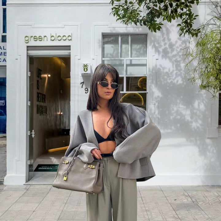 Damen kurze Strickjacke mit eleganten Knöpfen und weitem Schnitt Drune