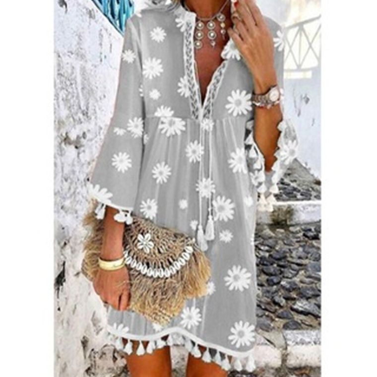 Damen Strandkleid mit floralen Motiven und Quastenverzierungen Drune