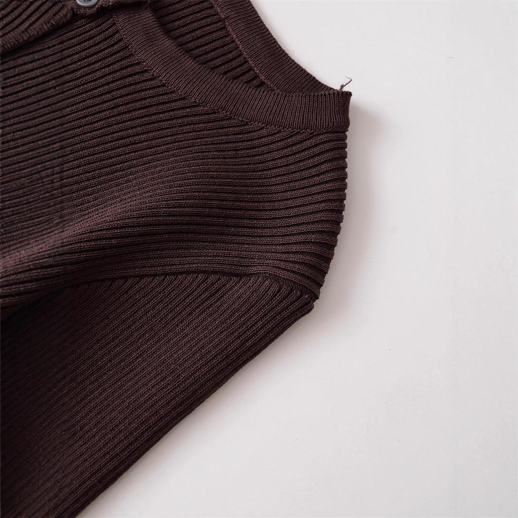Damen Feinstrickjacke mit eleganten Knopfdetails Drune