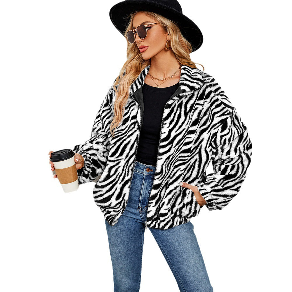 Damen Plüschjacke im trendigen Zebra-Look mit Stehkragen Drune