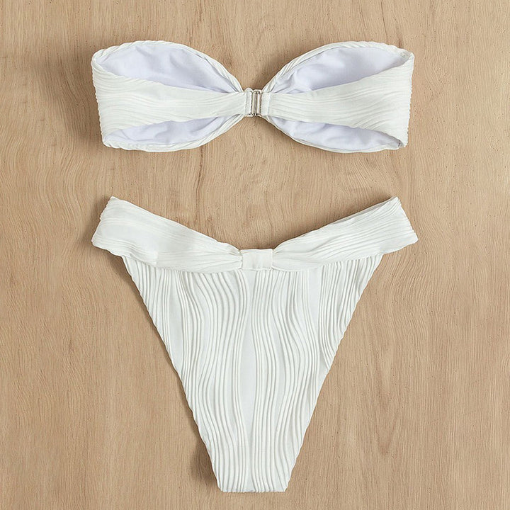 Damen Bandeau-Bikini mit strukturiertem Oberteil und hohem Beinausschnitt Drune