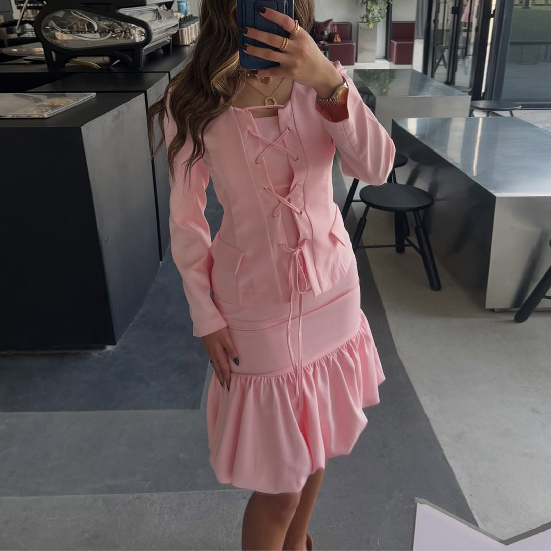 Damen Kleid mit Schnürung und Rüschensaum Drune