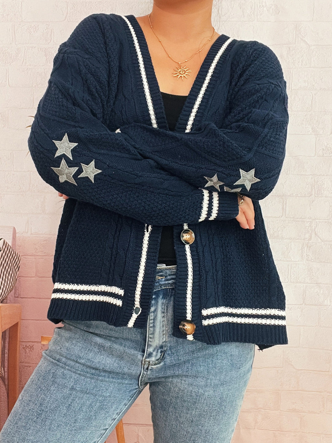 Damen gemütliche Strickjacke mit Sternen-Applikationen und modernen Details Drune