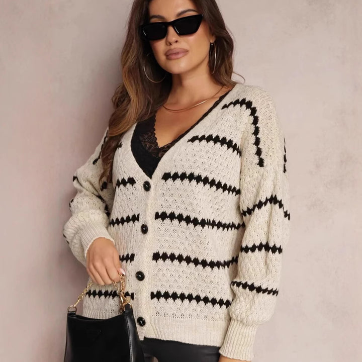 Damen Strickjacke mit markantem Muster und voluminösen Ärmeln Drune