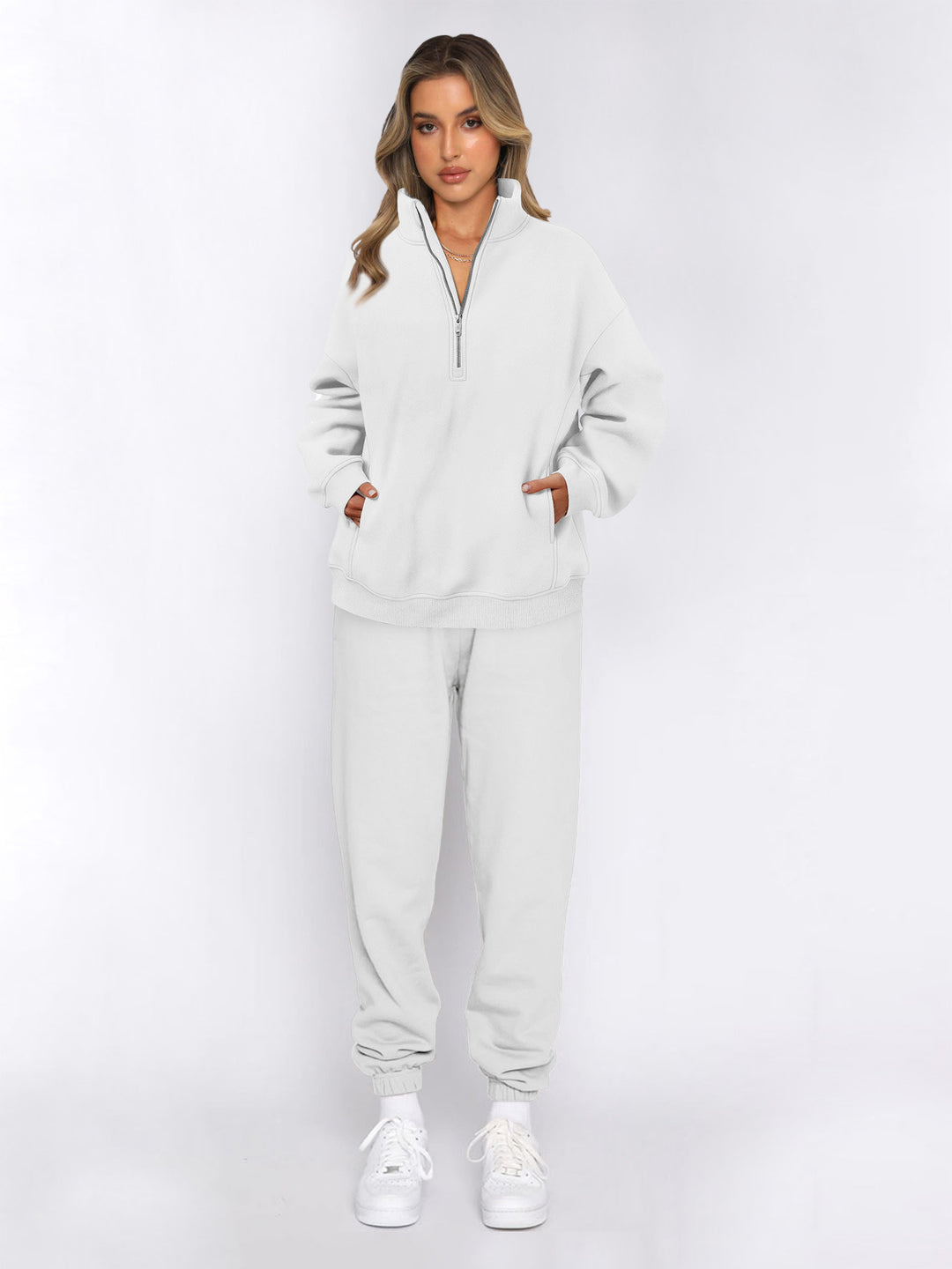 Damen sportliches Freizeit-Set mit hohem Kragen und praktischen Taschen Drune