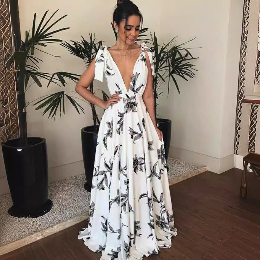 Damen Maxikleid mit tiefem V-Ausschnitt und floralen Verzierungen Drune