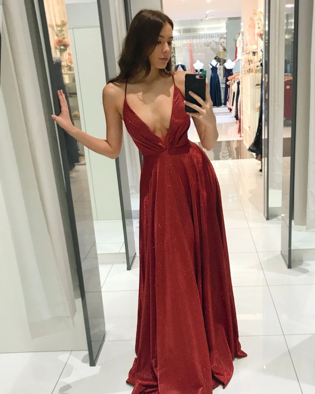 Damen Glamouröses Abendkleid mit tiefem V-Ausschnitt und fließendem Rock Drune