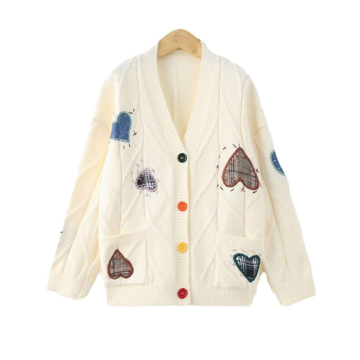 Damen Strickjacke mit Herzapplikationen und Knopfdetaillierung Drune