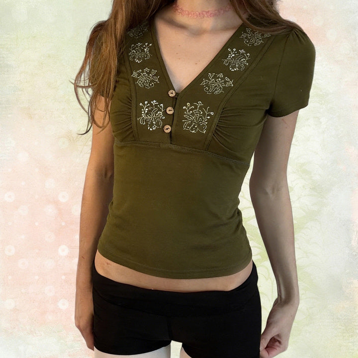 Damen Kurzarmshirt mit dekorativen Knopf- und Stickdetails Drune