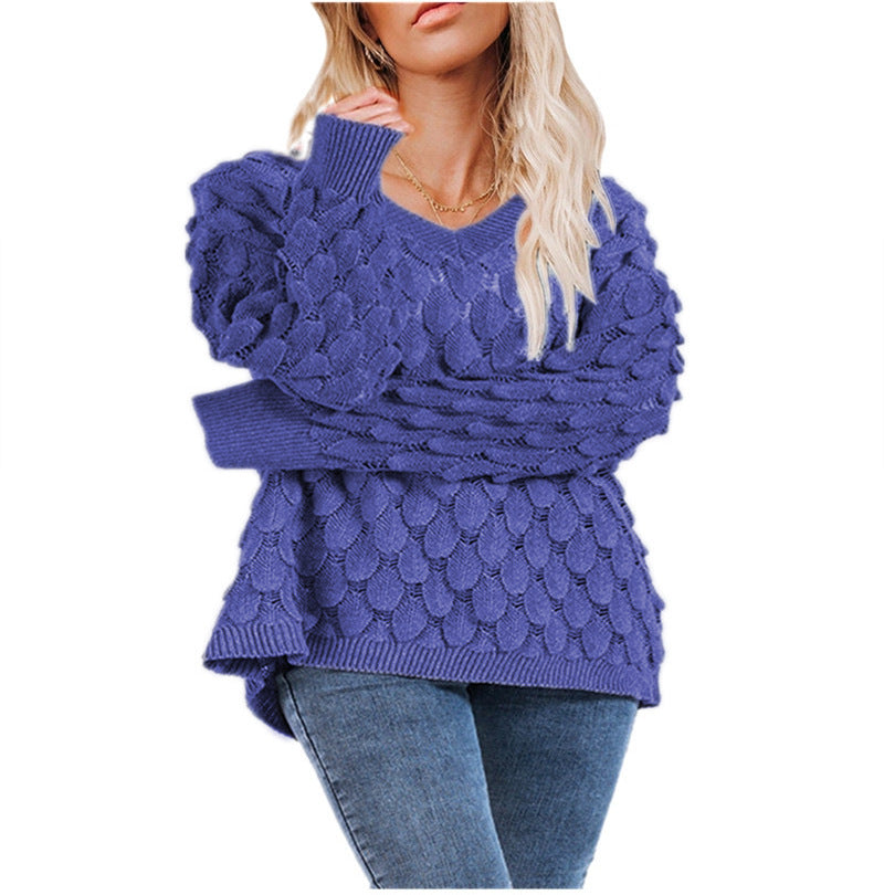 Damen Grobstrickpullover mit skulpturalem Wellenmuster und V-Ausschnitt Drune