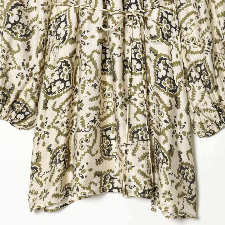 Damen nan luftiges Plissee-Kleid mit Carmenkragen, weiten Ballonärmeln und verstellbarem Kordelzug Drune