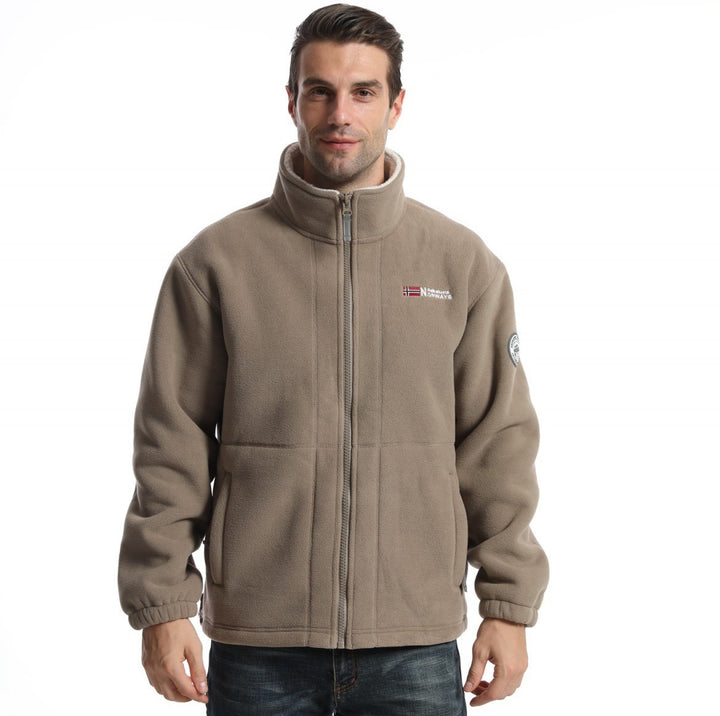 Herren nan Fleecejacke mit Stehkragen, durchgehendem Reißverschluss, zwei Eingrifftaschen und elastischen Bündchen Drune