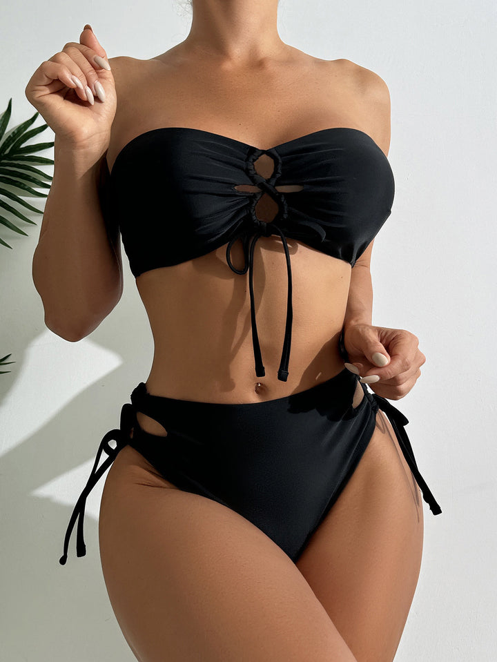 Damen Bandeau-Bikini mit raffinierten Schnürdetails Drune