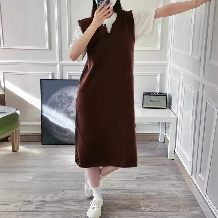 Damen Strickkleid mit elegantem Stehkragen und Knopfdetails Drune