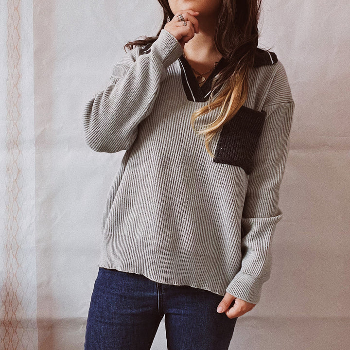 Damen lässiger V-Ausschnitt Pullover mit strukturiertem Rippdesign und kontrastierendem Kragen Drune