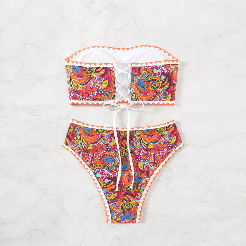 Damen Bandeau-Bikini mit buntem Psychedelic-Design und eleganten Rüschen Drune