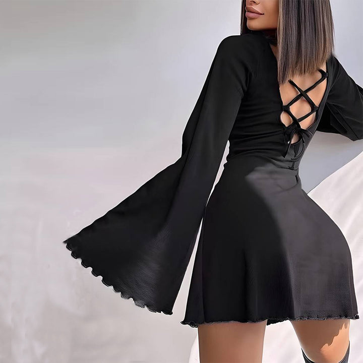 Damen Minikleid mit Trompetenärmeln und skulpturalem Saum Drune