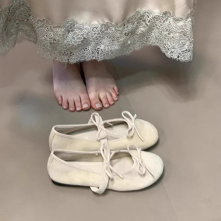 Damen Ballerinas aus weichem Wildleder mit zartem Schleifenverzierung Drune