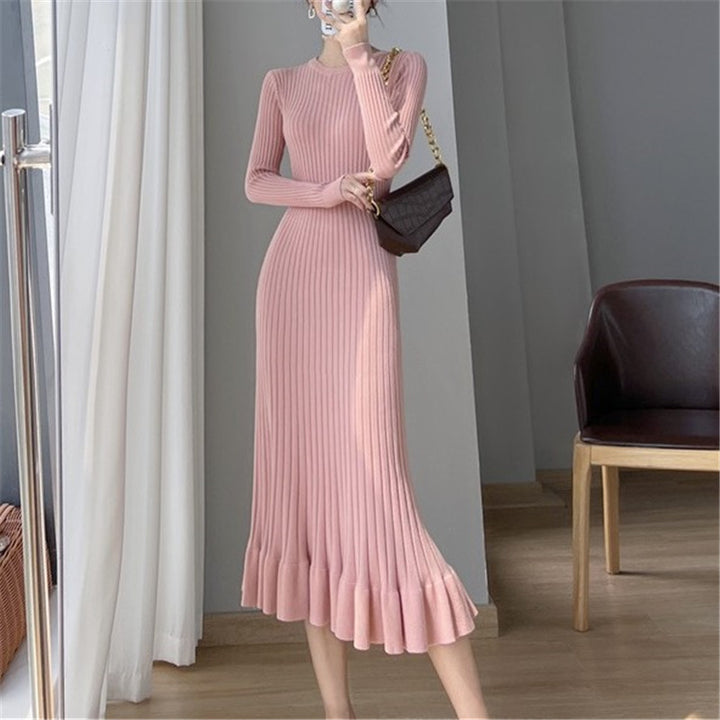 Damen Strickkleid mit eleganter Rippstruktur und fließendem Saum Drune