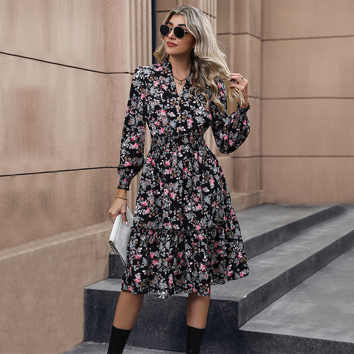 Damen Maxikleid mit floralen Rüschen und feinen Details Drune