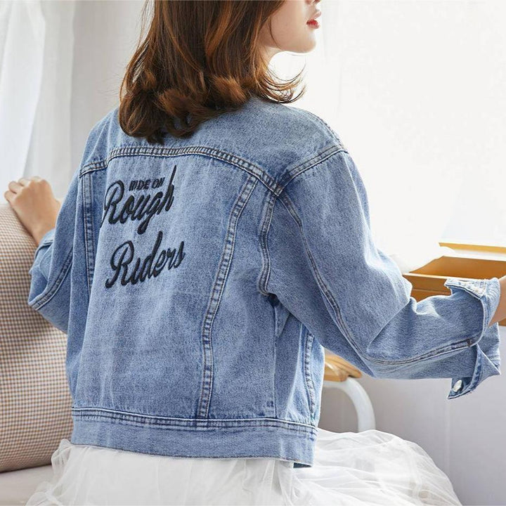 Damen Denimjacke mit aufwendig gesticktem Schriftzug Drune