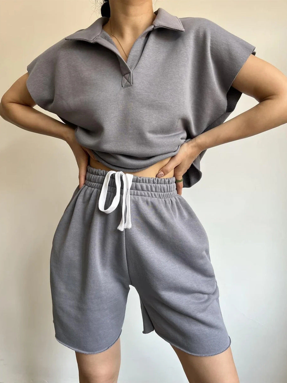 Damen lässiger Freizeitanzug mit hochgeschlossenem Kragen und elastischen Shorts Drune
