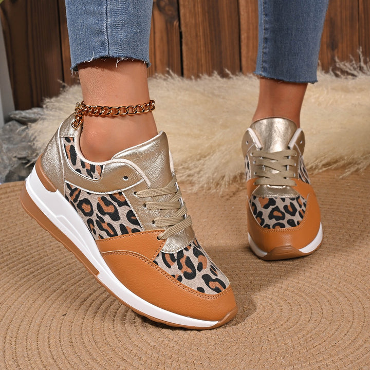 Damen nan stilvolle Plateau-Sneaker mit Leopardenmuster, gepolsterter Komfortinnensohle und glänzenden Einsätzen Drune