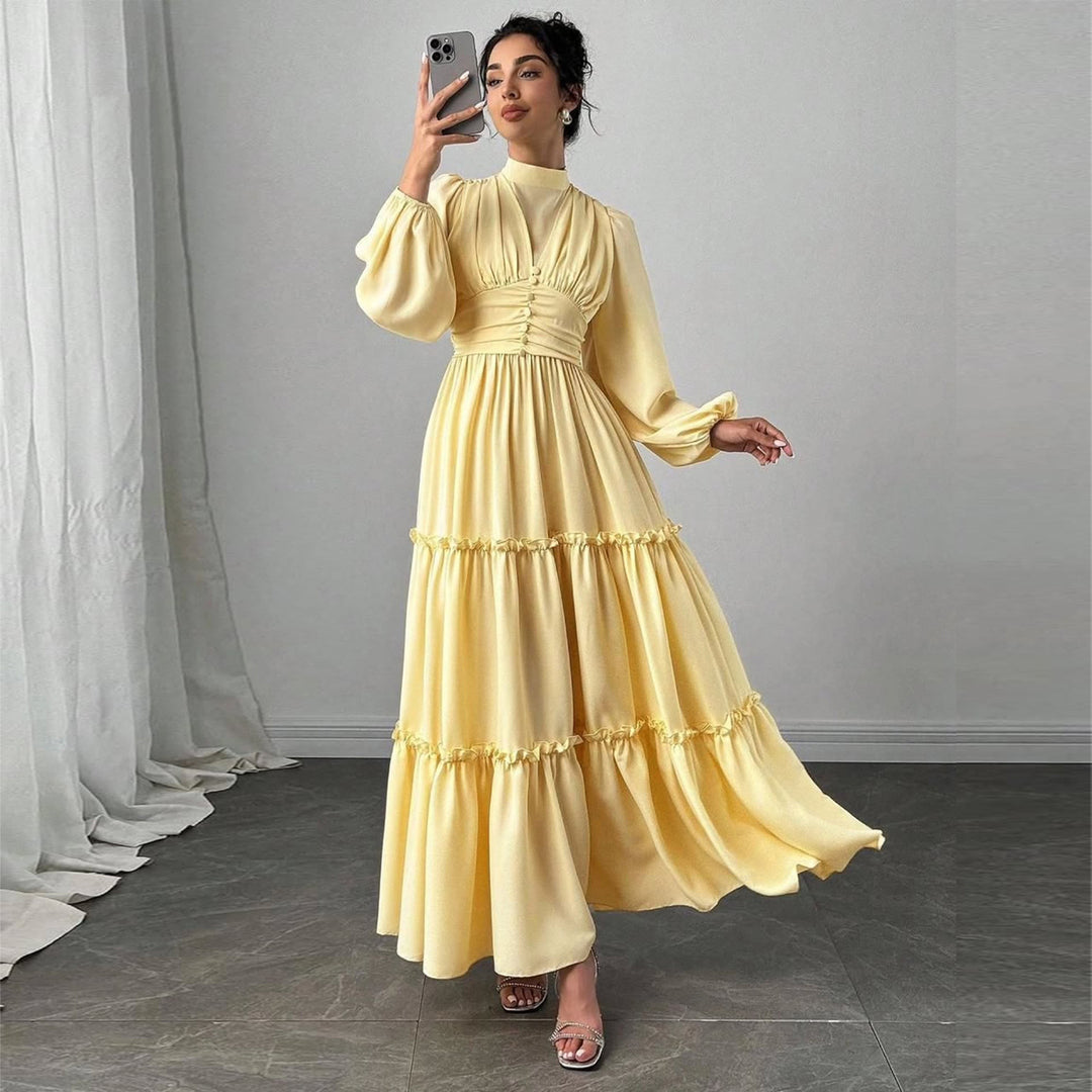 Damen Maxikleid mit eleganten Rüschendetails und gerafftem Oberteil Drune