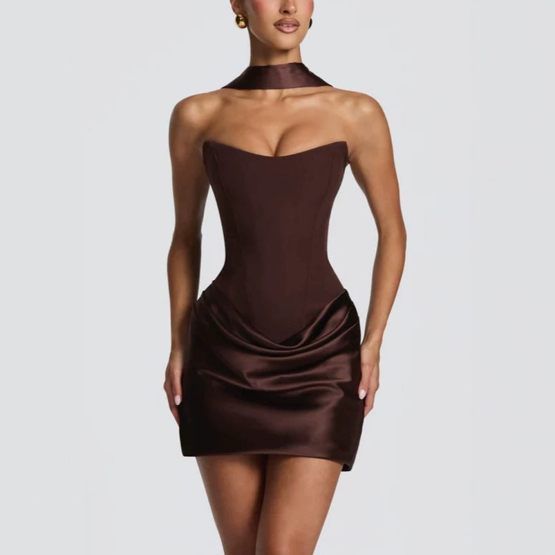 Damen Elegantes Minikleid mit schulterfreiem Schnitt und schimmerndem Material Drune