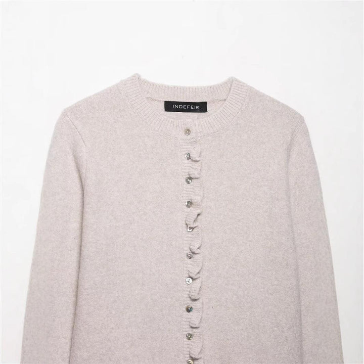 Damen Strickjacke mit Rüschendetails und Knopfleiste Drune