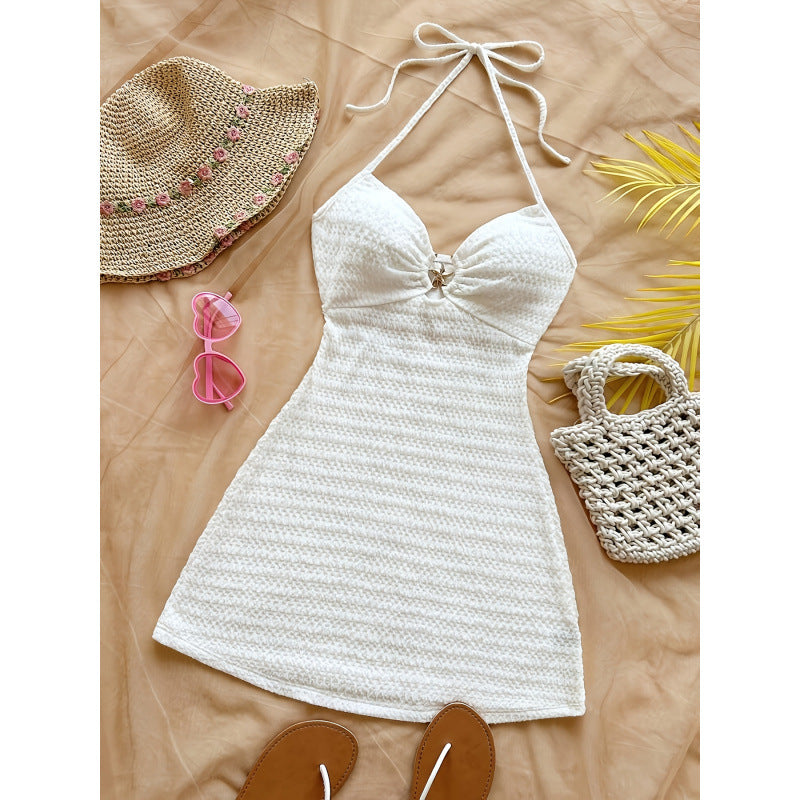 Damen Strandkleid mit raffinierten Trägern und dekorativem Schlitz Drune