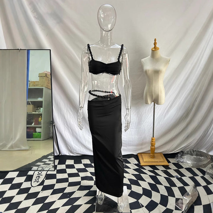 Damen Strandbekleidungs-Set mit geflochtenem Oberteil und elegantem Wickelrock Drune