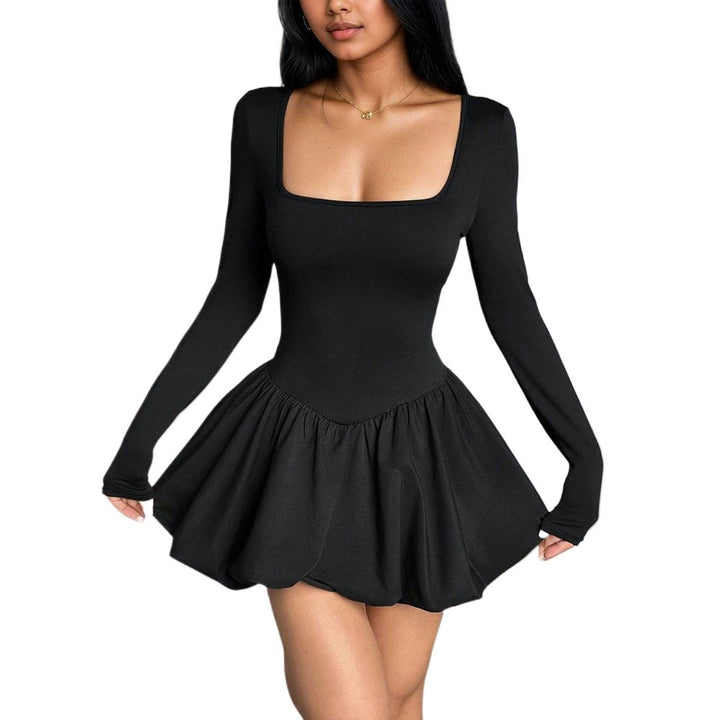 Damen Minikleid mit tiefem Rundhalsausschnitt und verspieltem Rock Drune