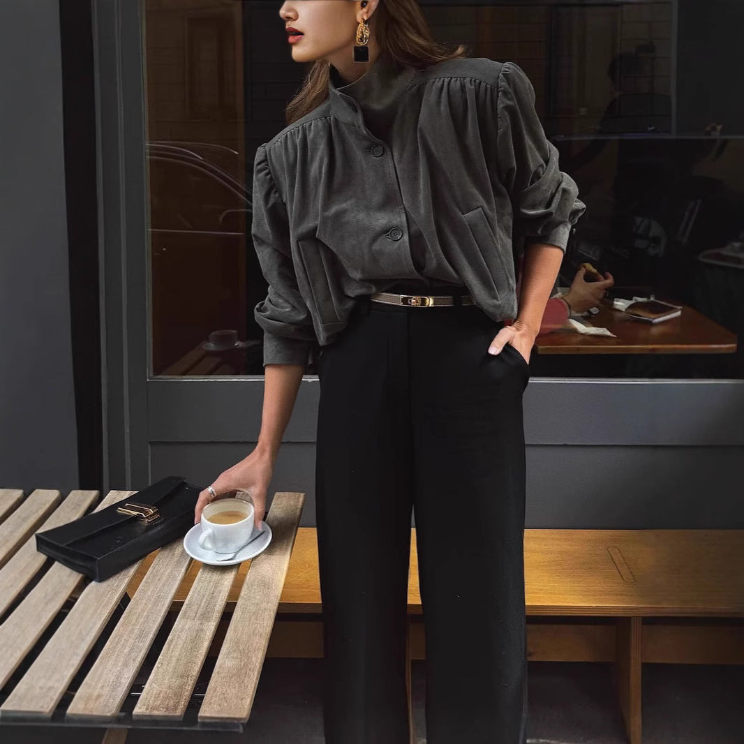 Damen Oversized Bluse mit schickem Plissee-Design und eleganten Knopfdetails Drune