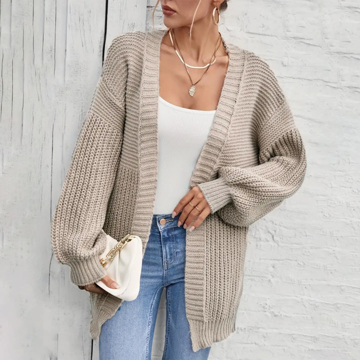 Damen Strickjacke mit oversize Schnitt und tiefem V-Ausschnitt Drune