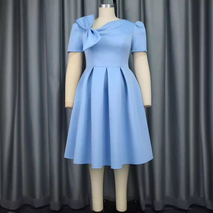 Damen Cocktailkleid mit kunstvollem Schleifenakzent und taillierter Silhouette Drune