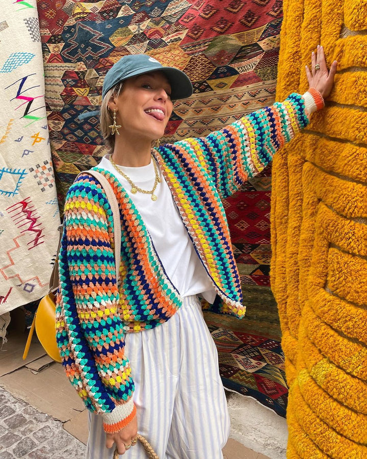 Damen bunte Strickjacke im lässigen Granny-Square-Stil Drune