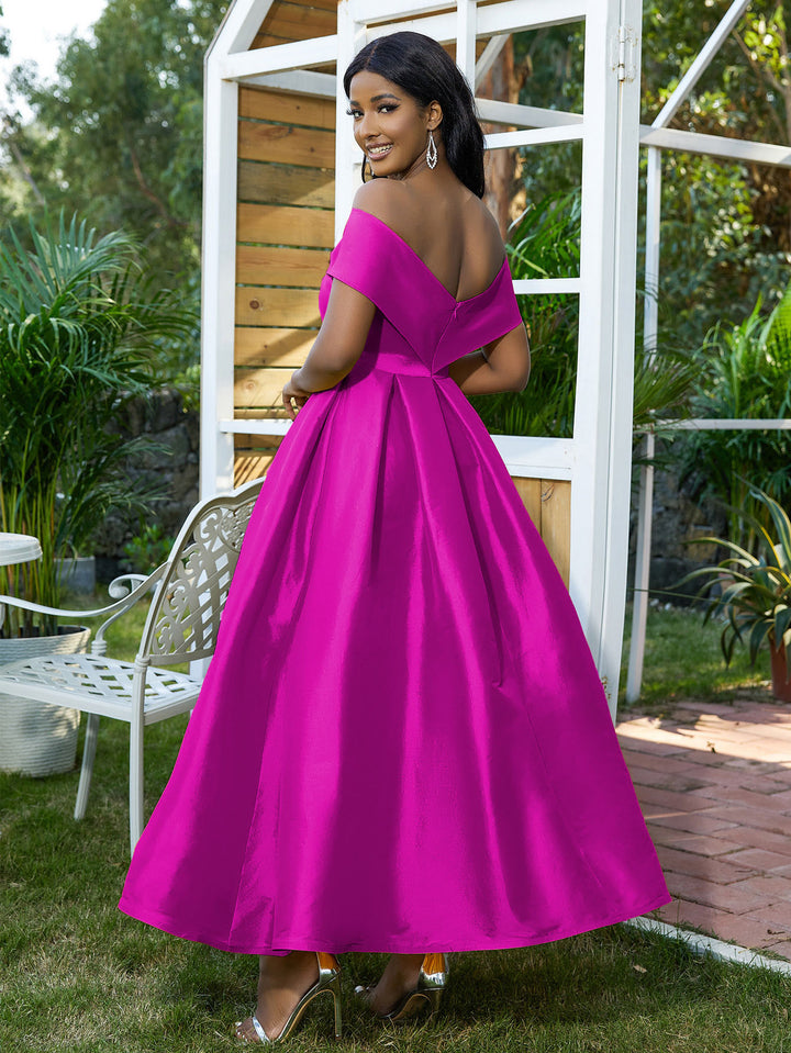 Damen elegantes Abendkleid mit schickem Off-Shoulder Design und voluminösem Rock Drune