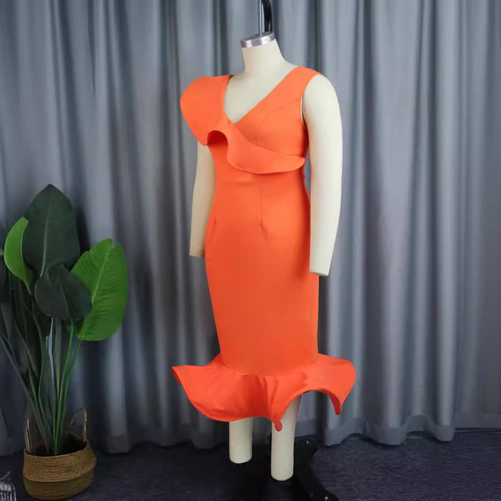 Damen Figurbetontes Kleid mit voluminösem Rüschenelement Drune