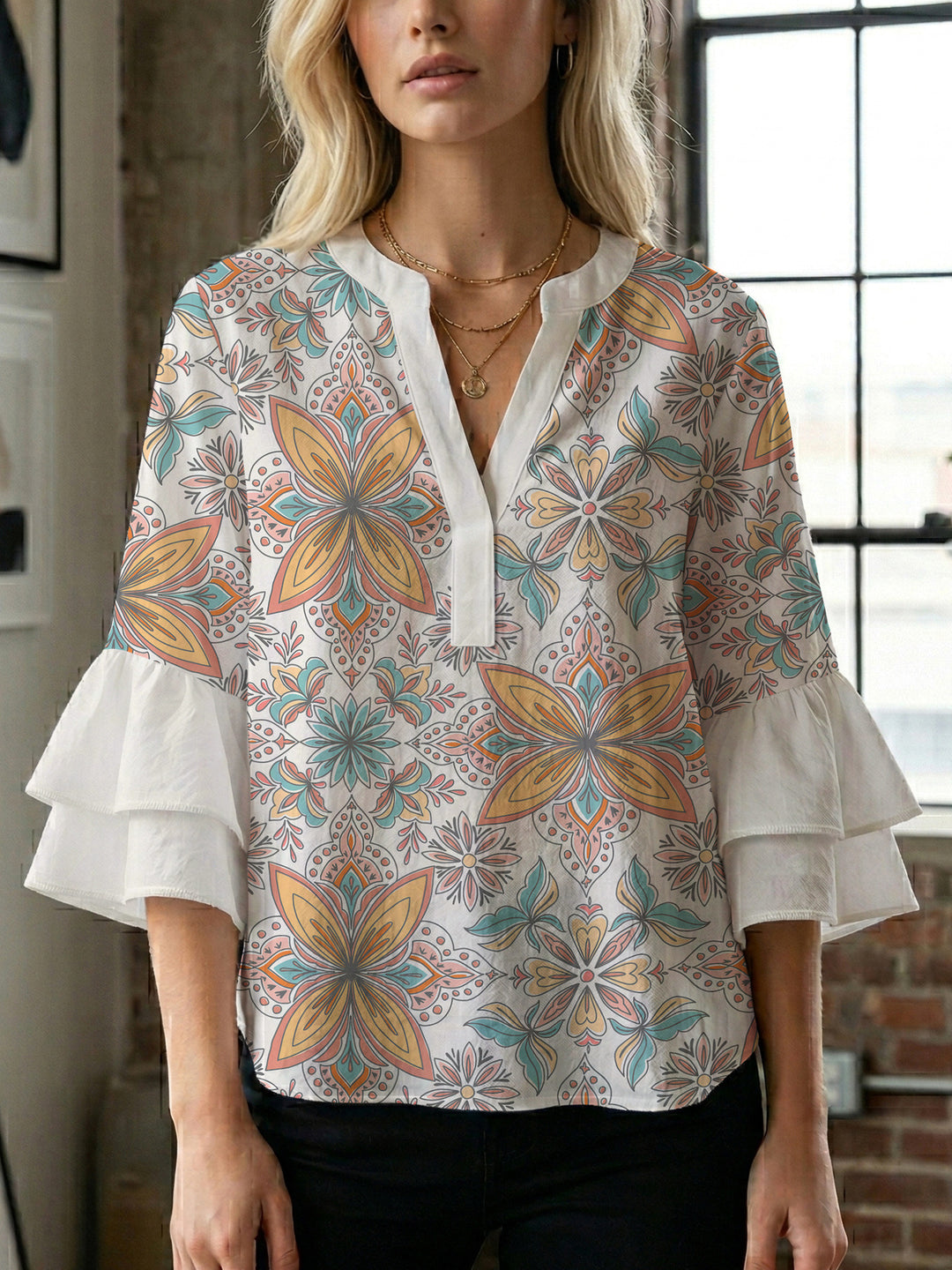 Damen Bluse mit voluminösen Rüschenärmeln und kreativem Floraldesign Drune