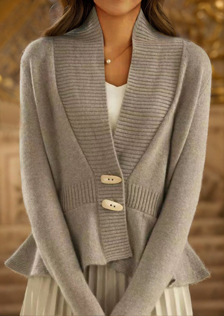 Damen Strickjacke mit asymmetrischem Schnitt und dekorativen Knöpfen Drune