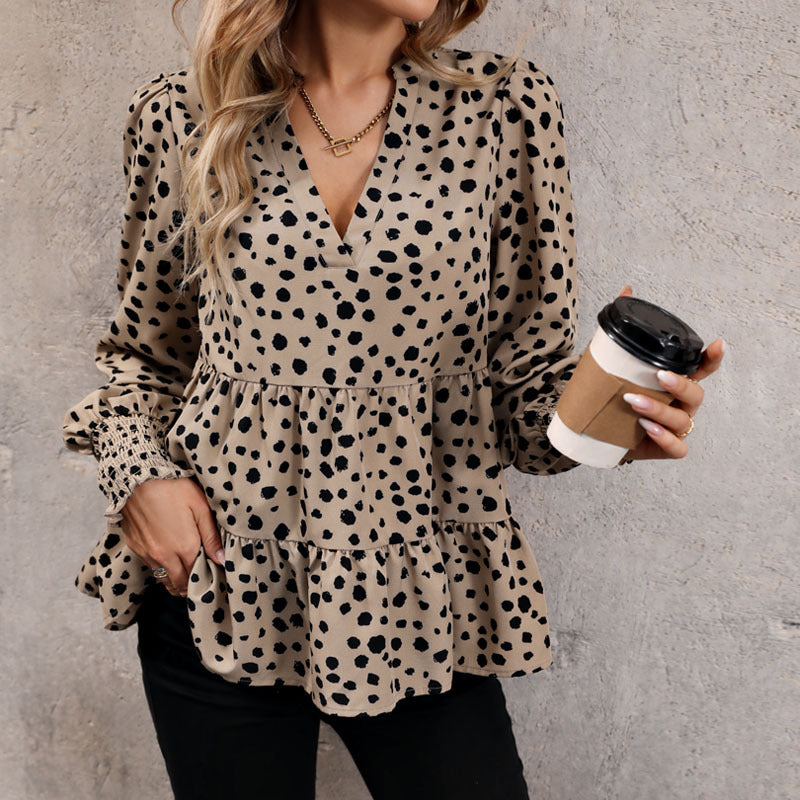 Damen luftige Bluse mit Rüschendetails und Punkten Drune