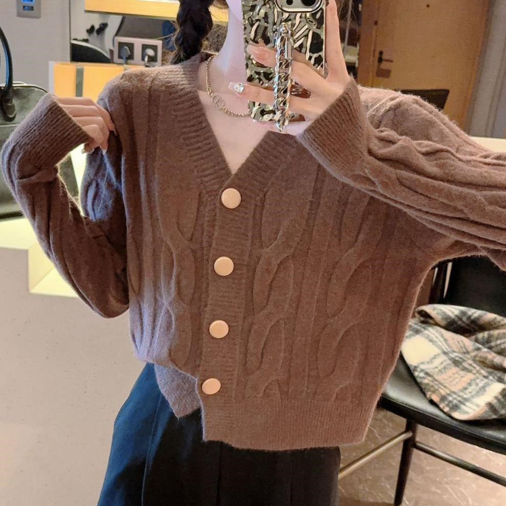 Damen Grobstrickjacke mit dekorativer Knopfleiste und weichem Material Drune
