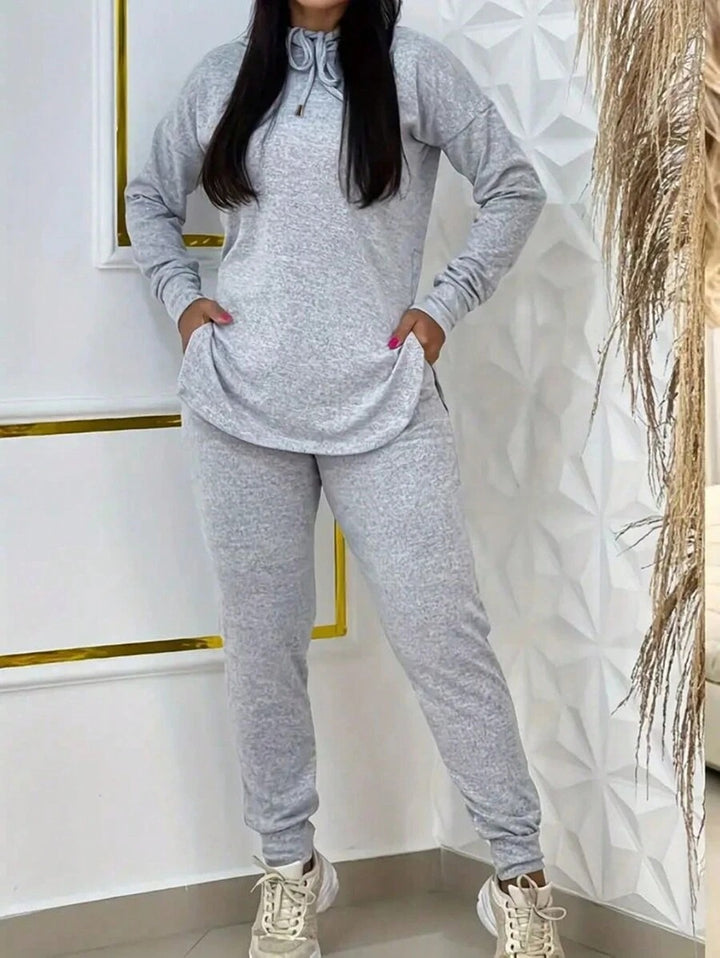 Damen Sportliches Lounge-Set mit Kapuze und praktischen Taschen Drune