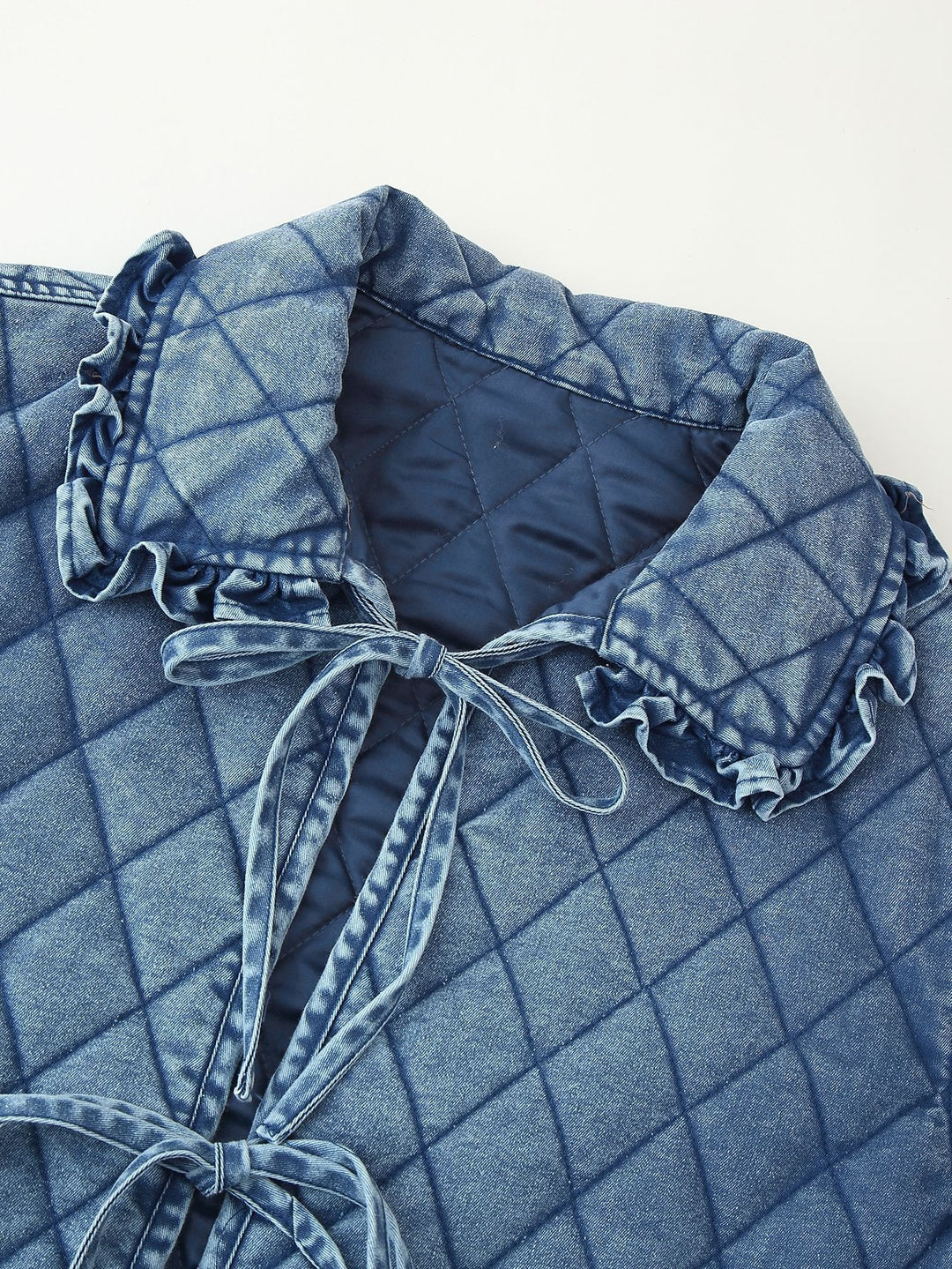 Damen gesteppte Jeansjacke mit Rüschendetails und Bindeverschluss Drune