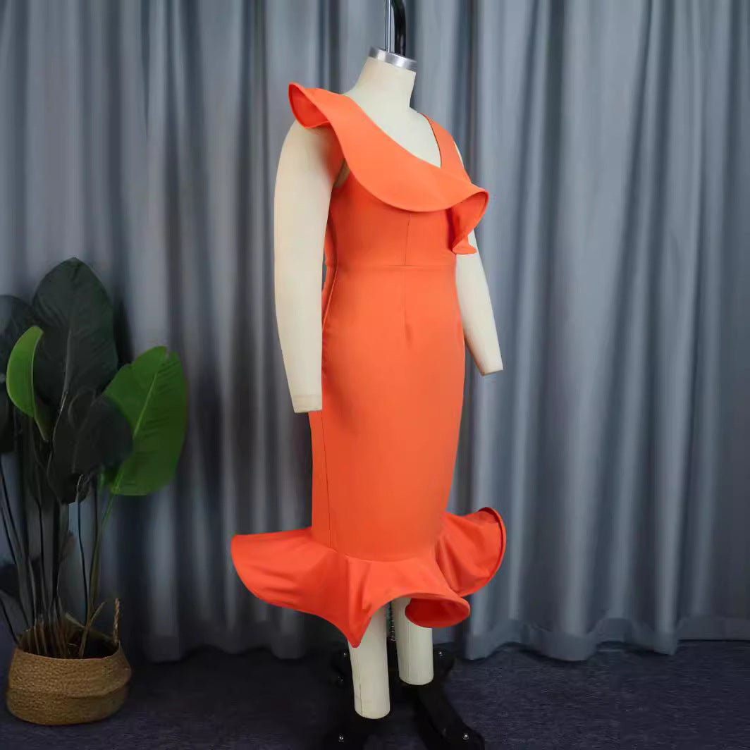 Damen Figurbetontes Kleid mit voluminösem Rüschenelement Drune
