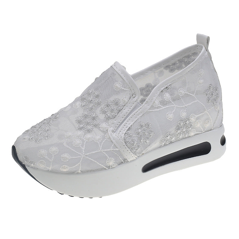 Damen Komfortable Sneaker mit floralem Stickmuster und rutschfester Sohle Drune