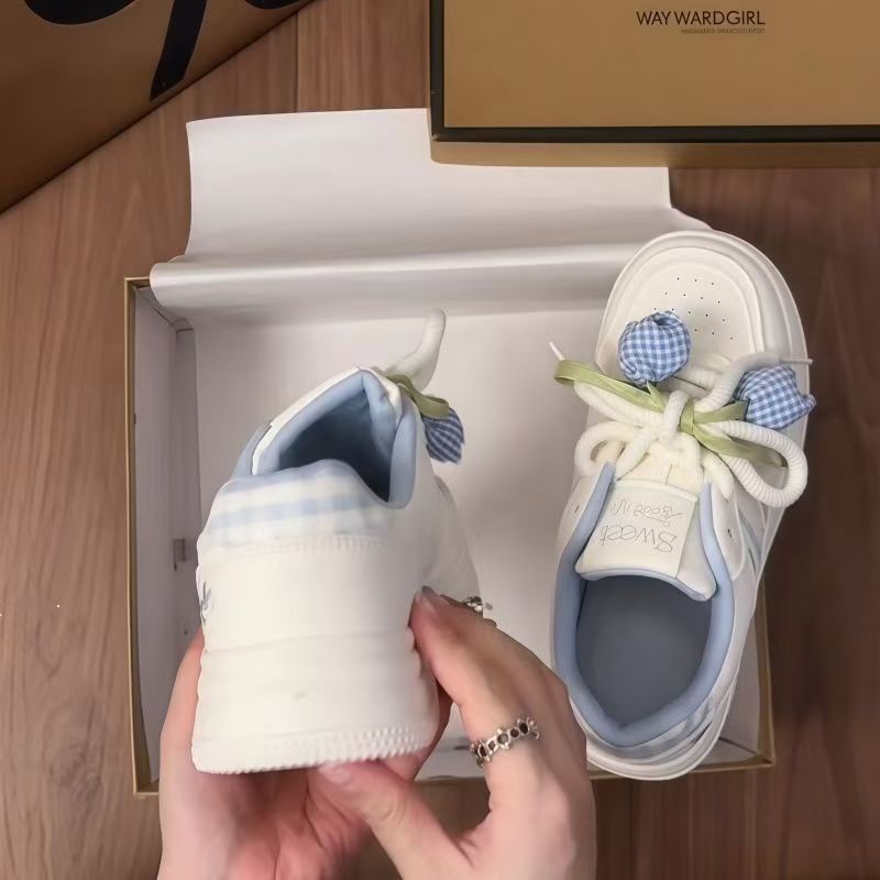 Damen Sneakers mit verspieltem Design und dekorativen Schleifen von Drune