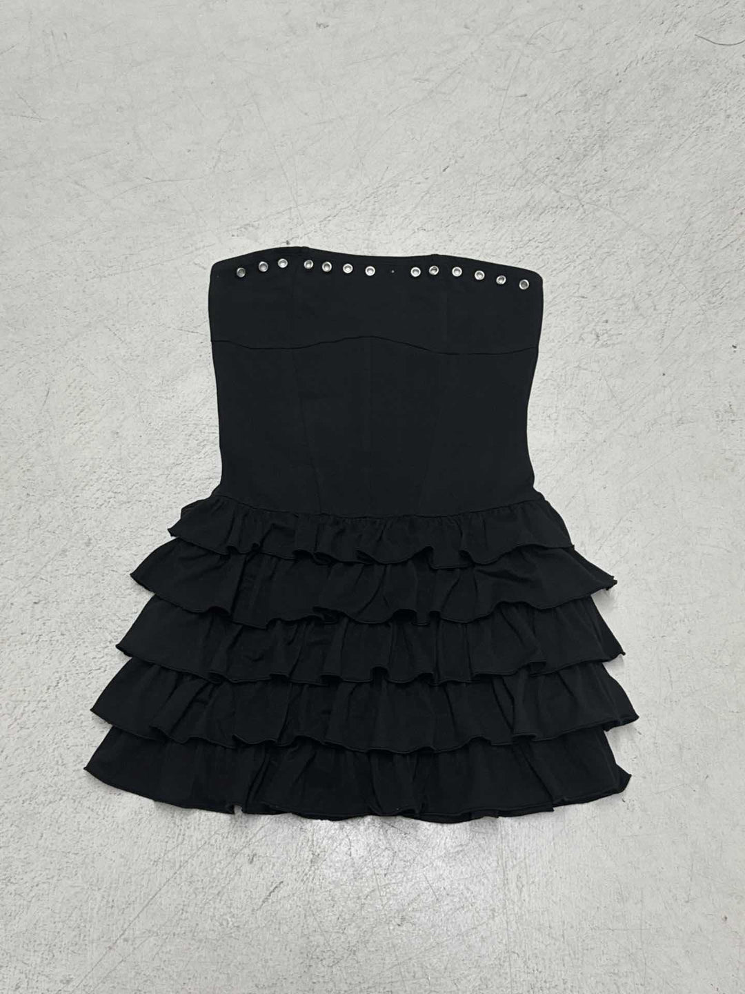 Damen Rüschensommerkleid mit dekorativen Druckknöpfen Drune
