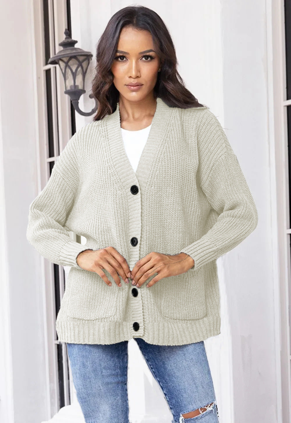 Damen Grobstrickjacke mit großen Taschen und modernem Knopfdesign Drune